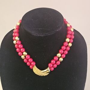 Elegant Vintage Red and Gold Beaded Choker 16" Necklace With Gold Pendant